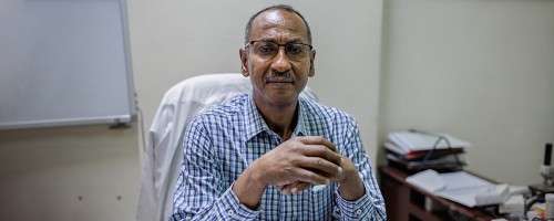 Jamal Eltaeb 醫生獲授予 2025 Aurora Prize for Awakening Humanity